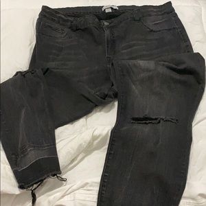 Black skinny jeans
